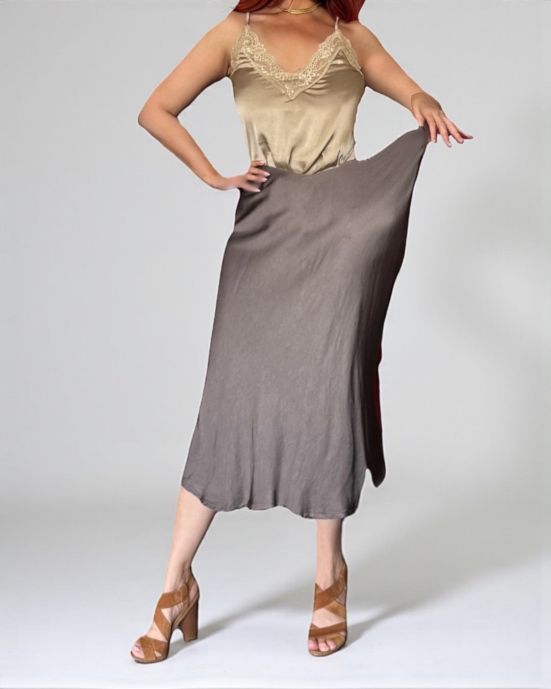 Elegant Skirt with Silky Shine (Cold Cappuccino)
