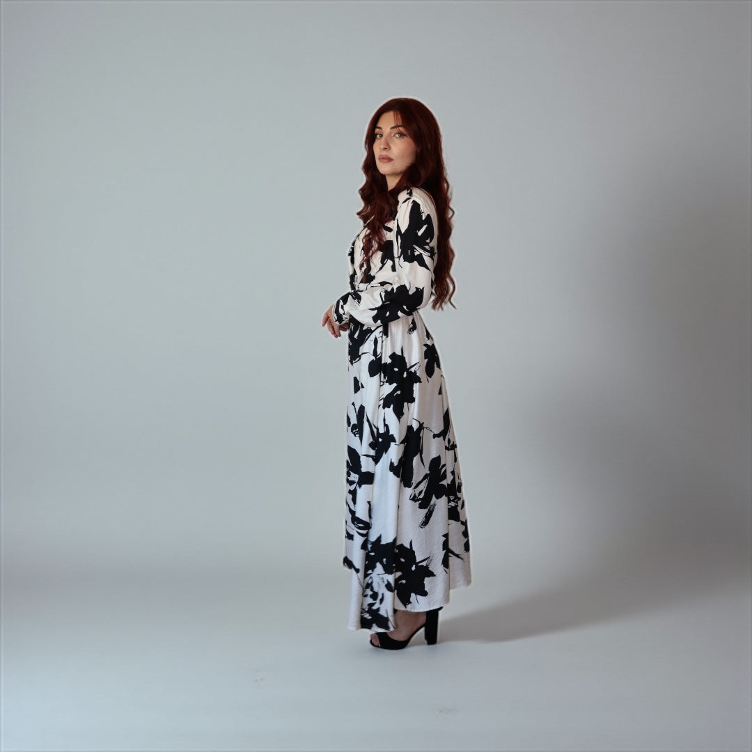 Monochrome Wrap Elegance