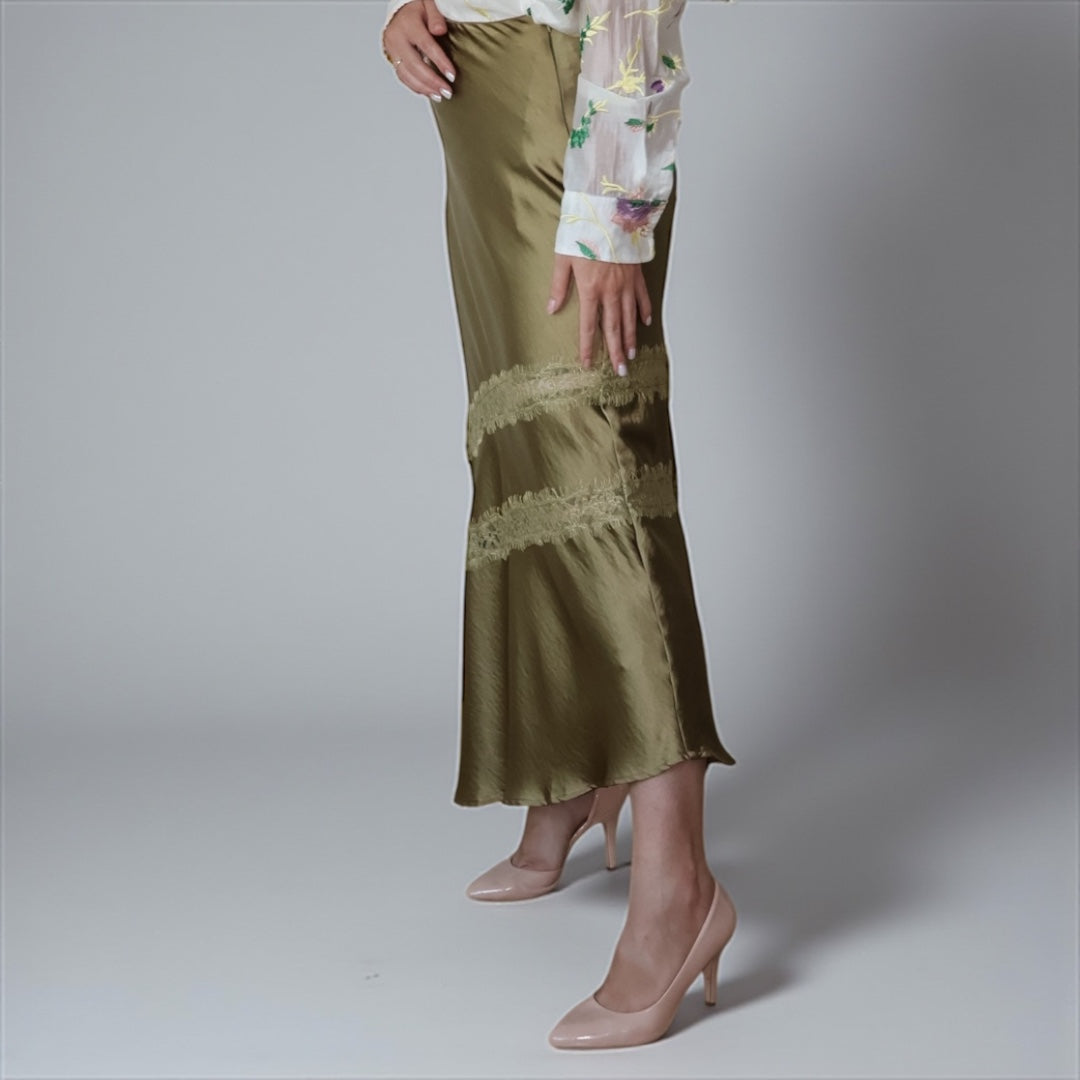 Olive Grace – Lace Skirt