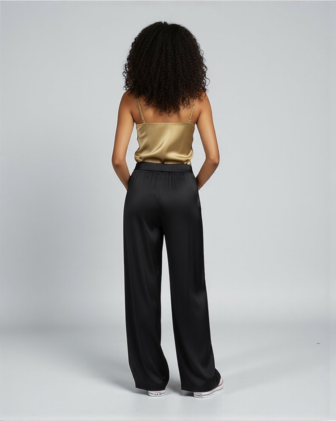 Черные брюки