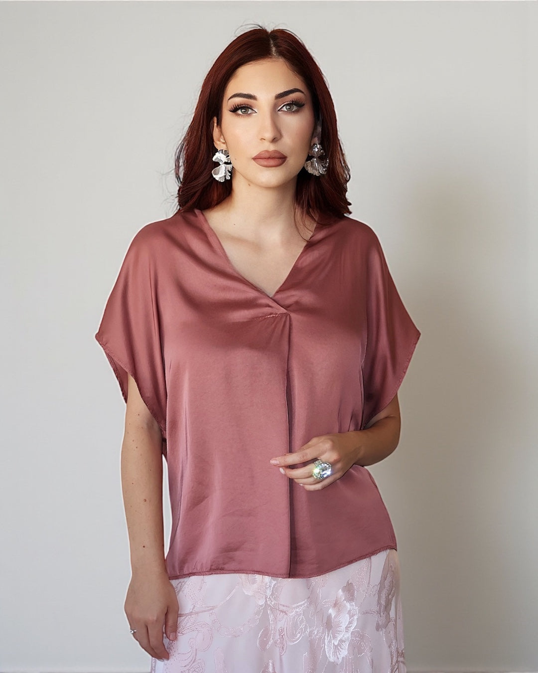 Блузка с V-образным вырезом (винно-красная)