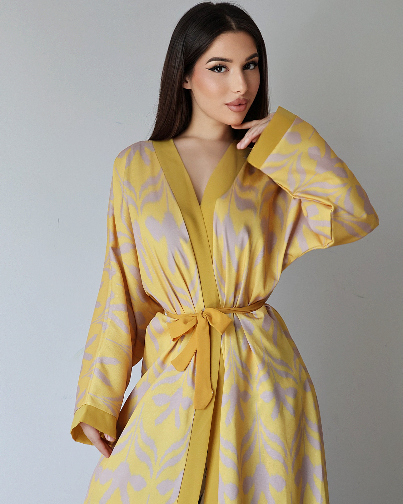 Узбекская традиционная туника из льна