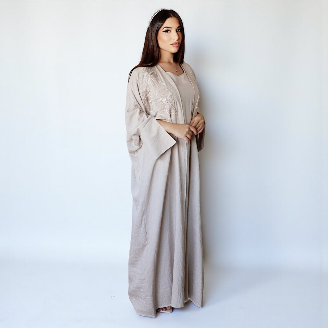 Noor Bloom – Украшенный комплект из двух предметов (светлый капучино) 