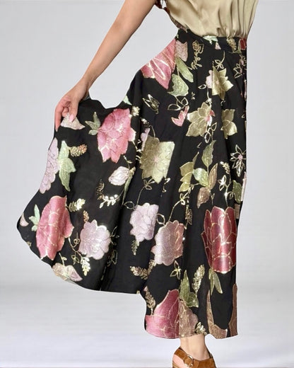 Maharani Bloom – Embroidered Royal Skirt