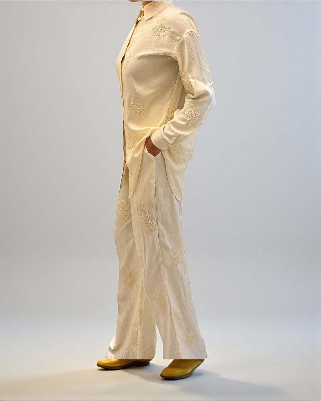 Ivory Whisper Set