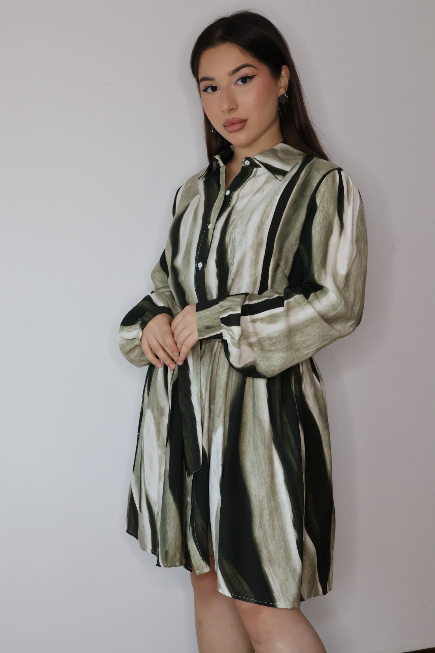 Платье в полоску с акварелью