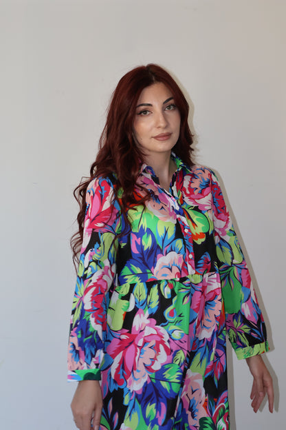 Платье-рубашка в цветочек в стиле бохо 