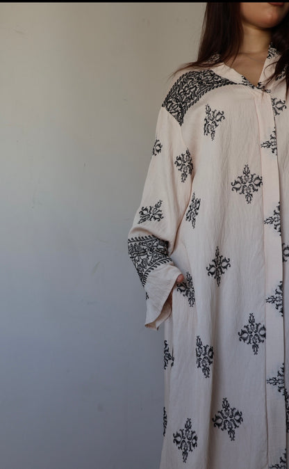 Layla – Robe longue brodée