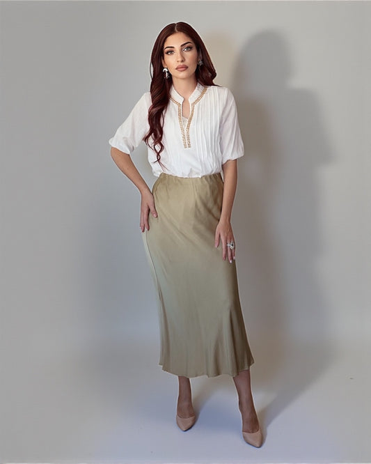 Elegant Skirt with Silky Shine (Golden)