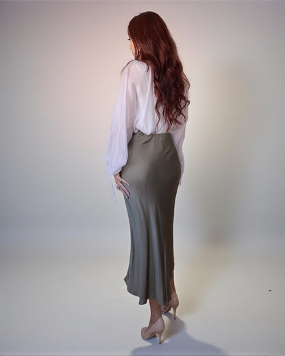 Elegant Skirt with Silky Shine