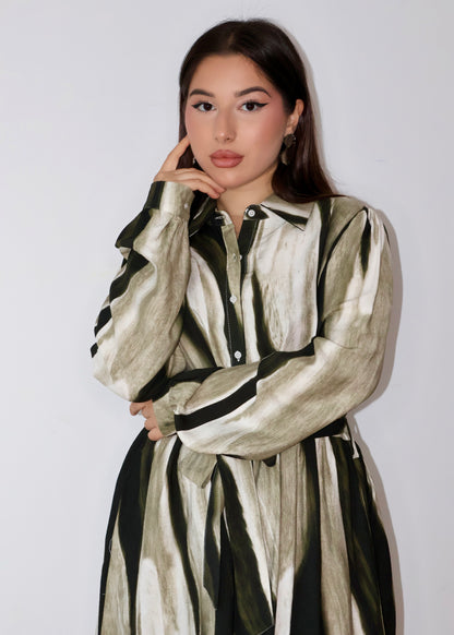 Платье в полоску с акварелью