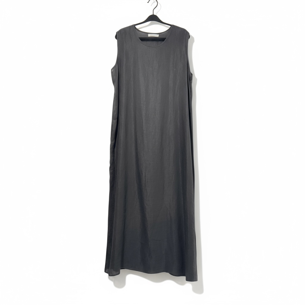 Noor Bloom – Embellished Two-Piece Set