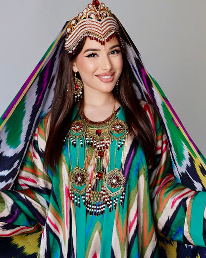 Узбекская традиционная одежда