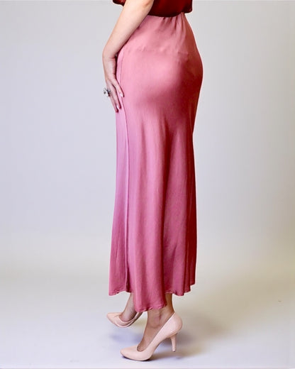 Elegant Skirt with Silky Shine (Dusty Pink)