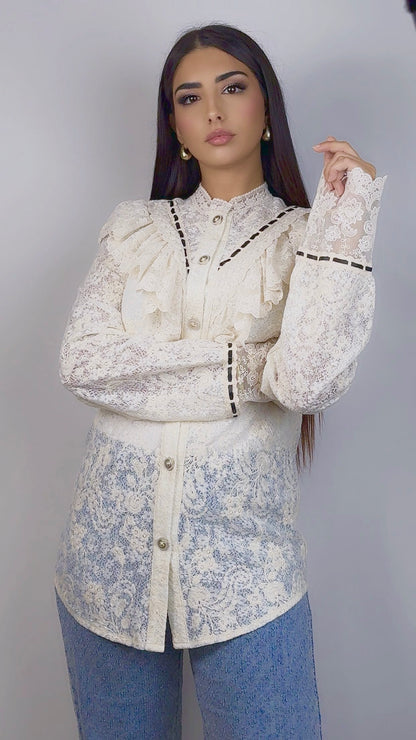 Блузка жабо в стиле барокко