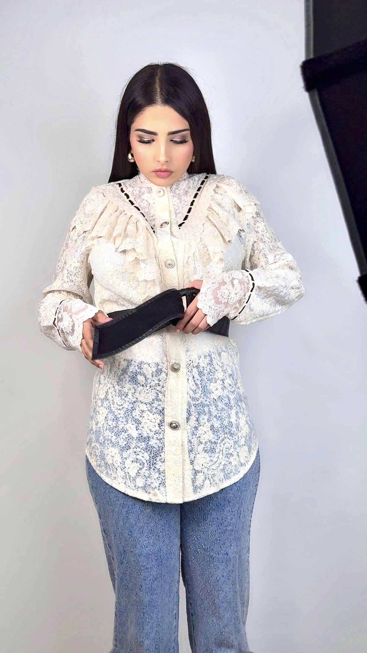 Блузка жабо в стиле барокко