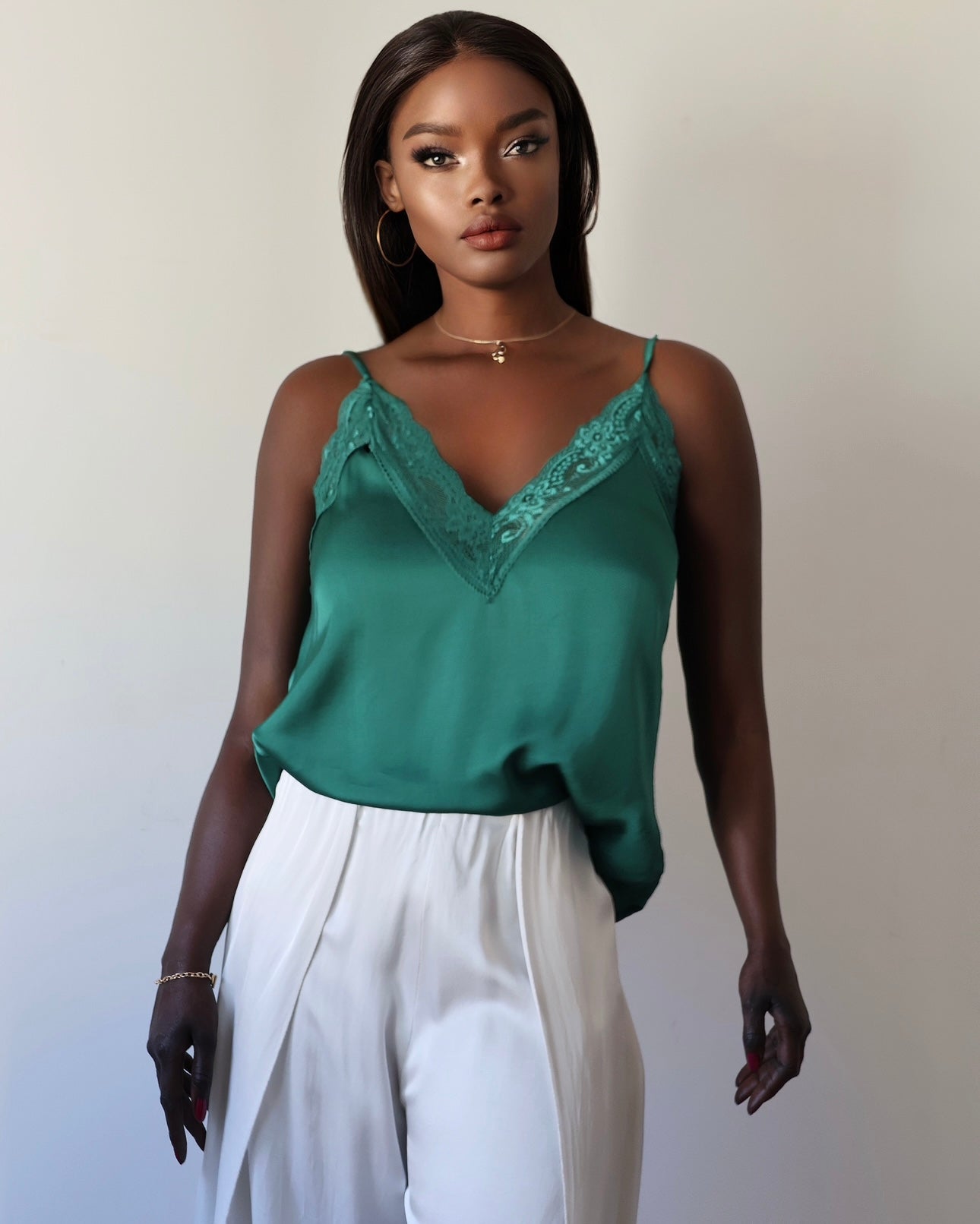 Брюки палаццо с разрезом по ноге, кремовые