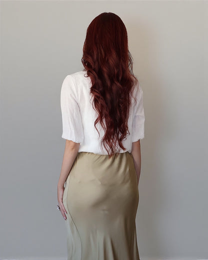 Elegant Skirt with Silky Shine (Golden)