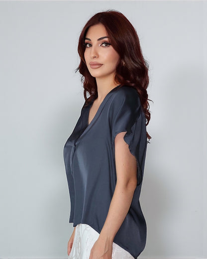 Блузка с V-образным вырезом (темно-синяя)