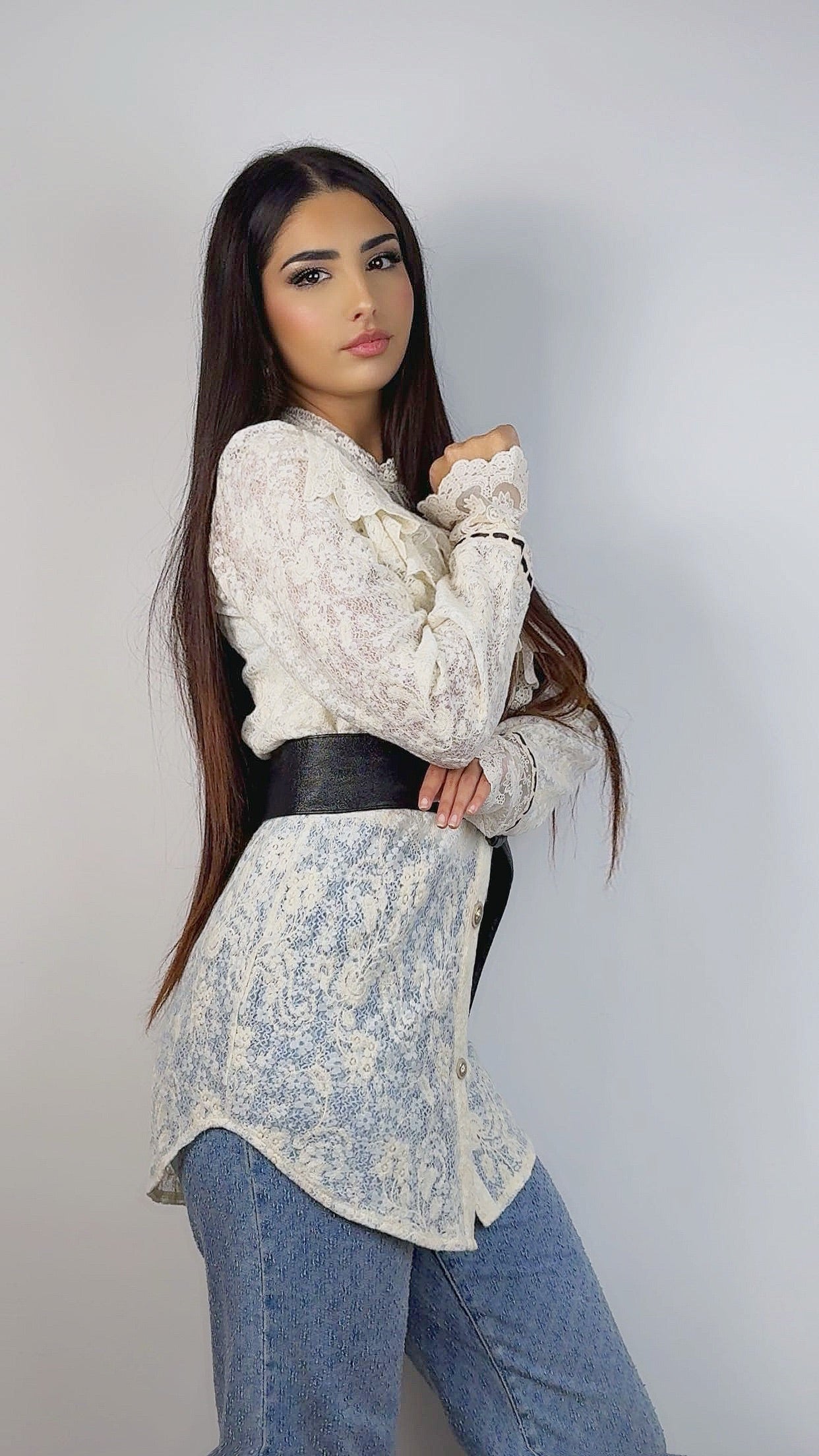 Блузка жабо в стиле барокко