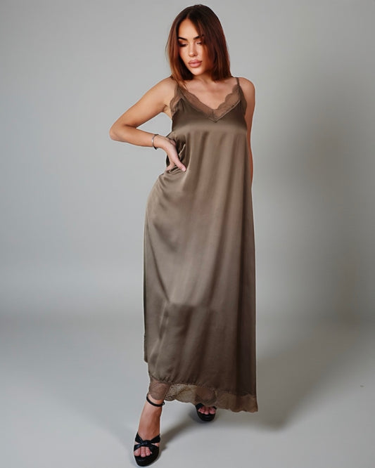 Maxi Lace Dress Cappuccino